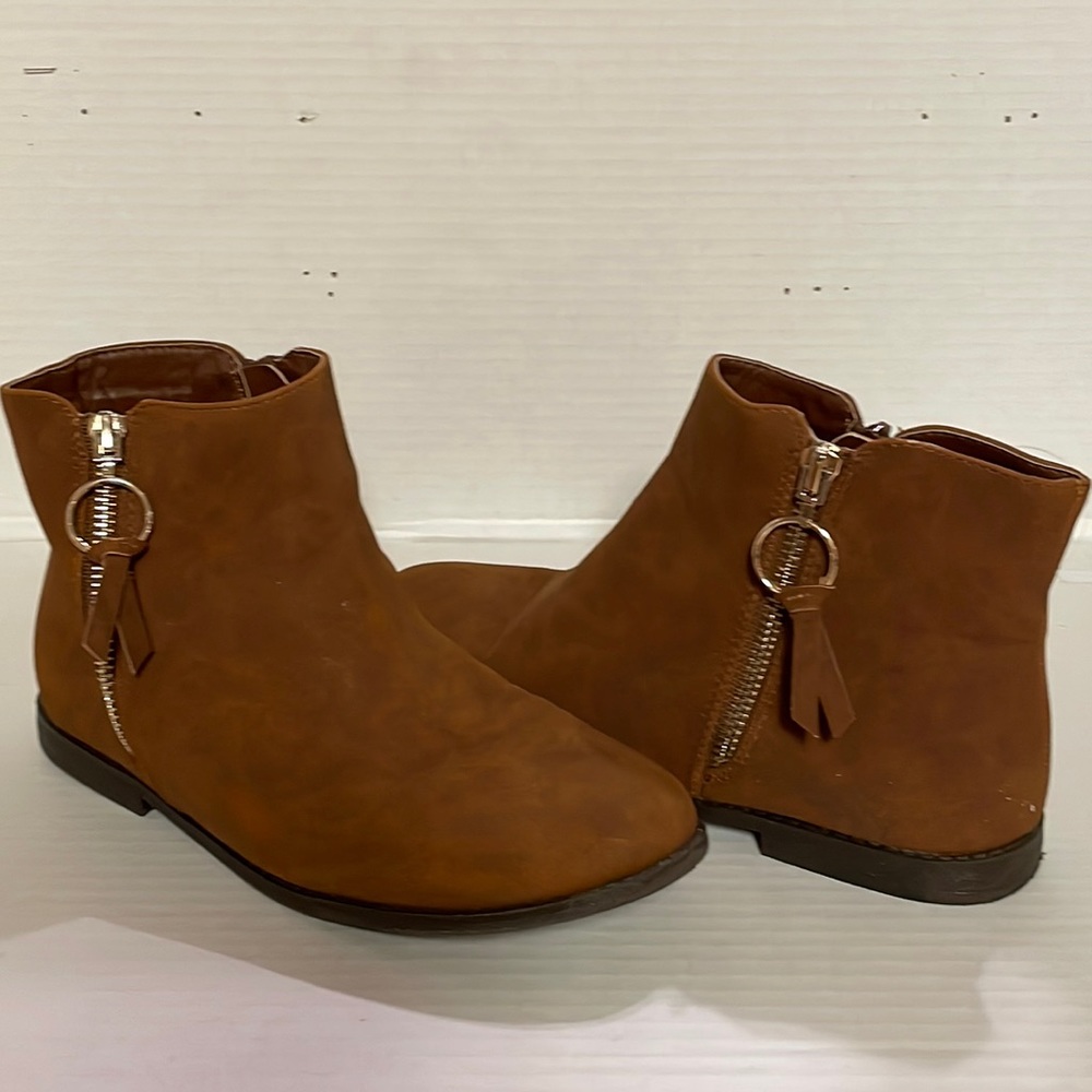 Also Suede Ankle Boots Size 4